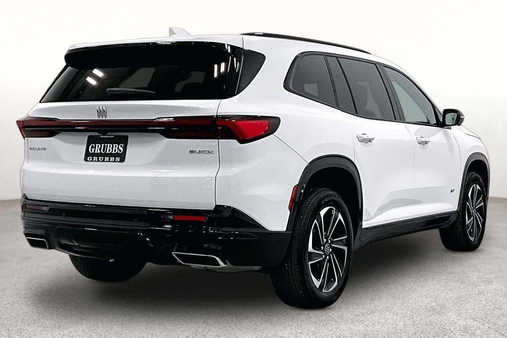Used 2025 Buick Enclave Sport Touring FWD image 2