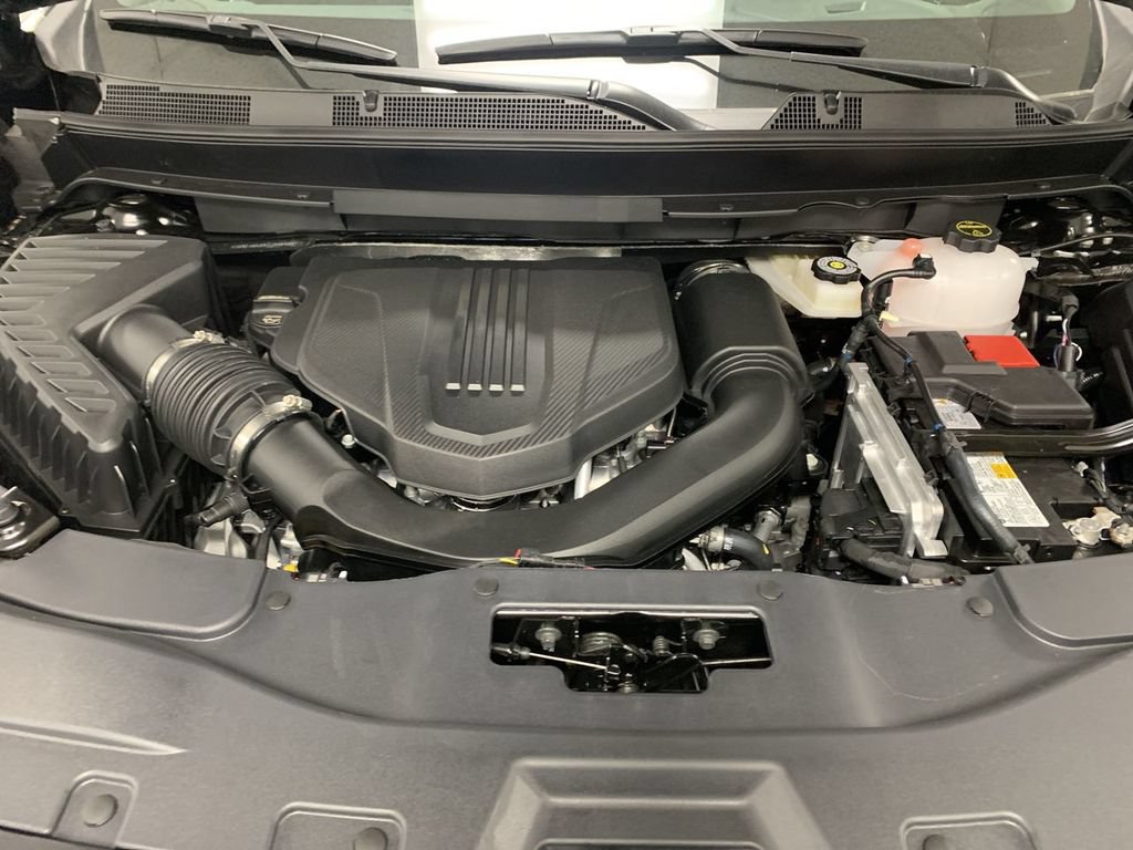 New 2026 Chevrolet Traverse LT w/ Driver Confidence Package AWD/4WD image 16