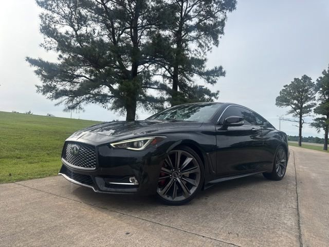 Used 2018 INFINITI Q60 Red Sport 400 w/ Pro Active Package RWD image 1