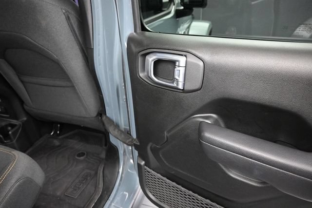 Used 2024 Jeep Gladiator Sport AWD/4WD image 18