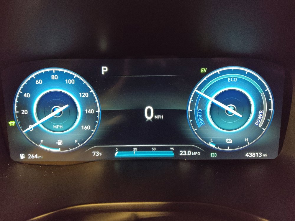 Used 2021 Hyundai Santa Fe SEL Premium w/ Cargo Package image 23