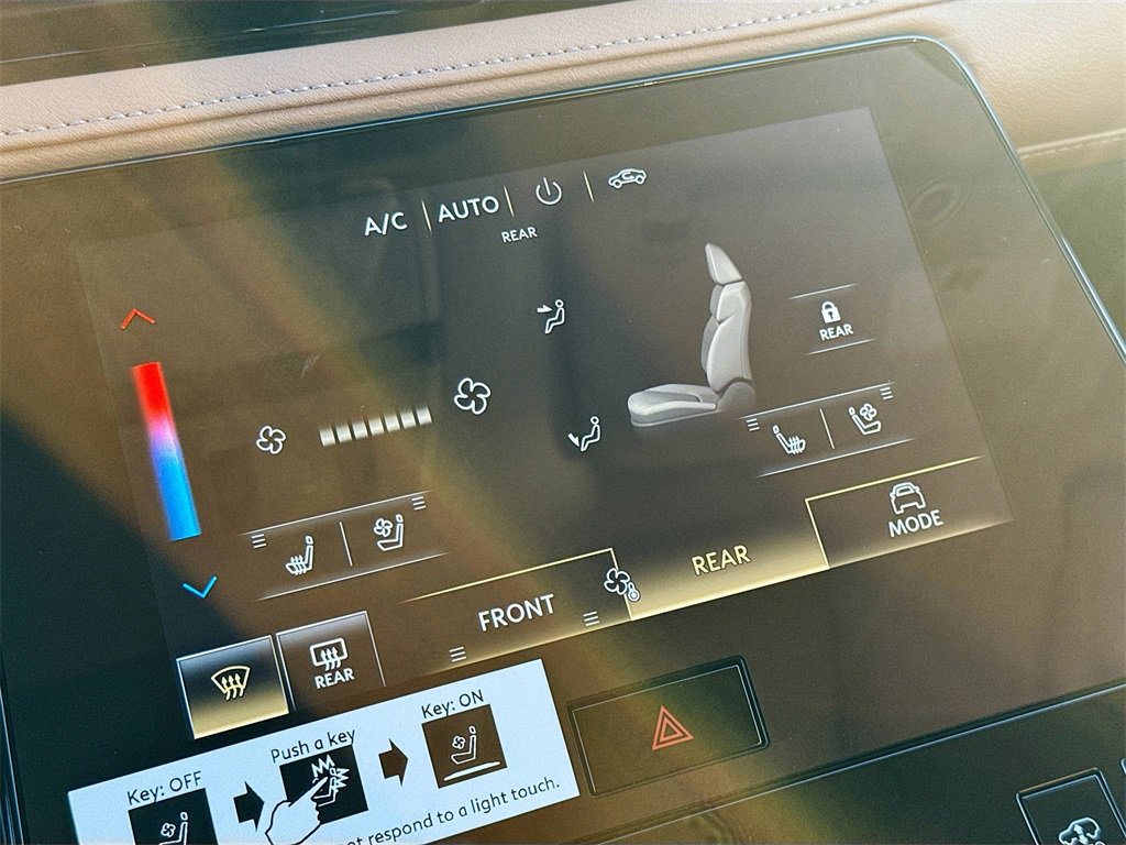 New 2026 INFINITI QX80 Luxe w/ Cargo Package image 16