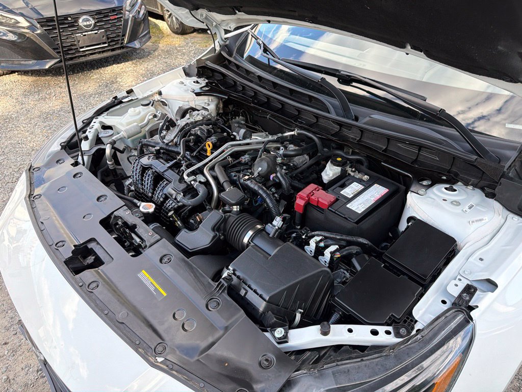 Used 2024 Nissan Altima 2.5 SV w/ SV Premium Package AWD/4WD image 11