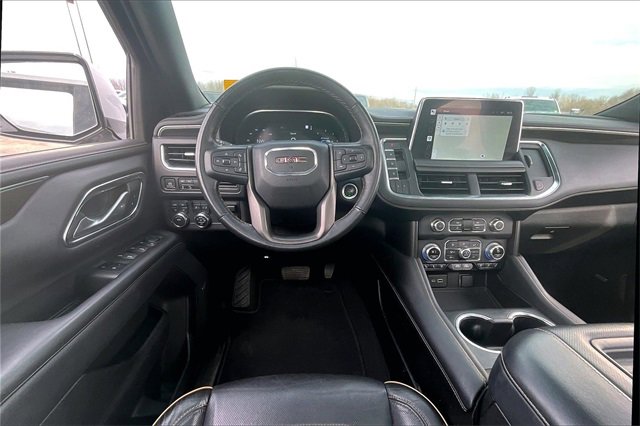 Used 2022 GMC Yukon XL AT4 w/ Max Trailering Package image 8