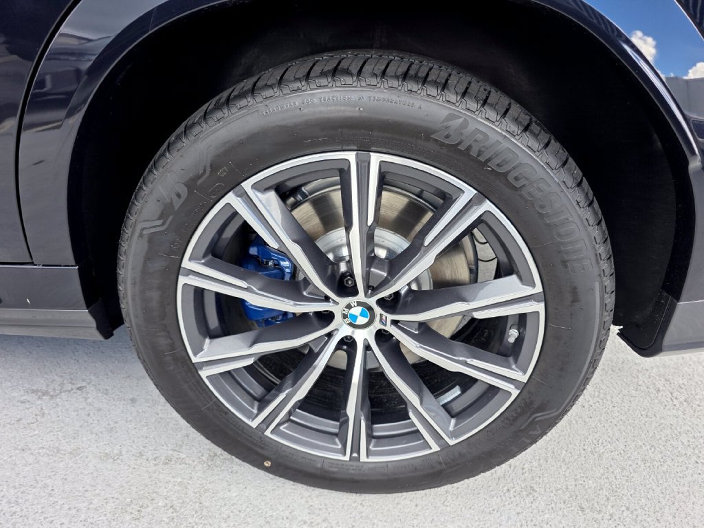 New 2027 BMW X6 M60i w/ Parking Assistance Package AWD/4WD image 6