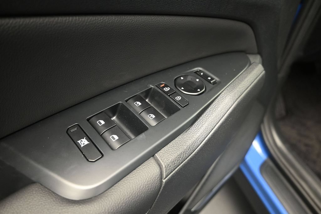 Used 2026 Kia Sportage EX FWD image 23