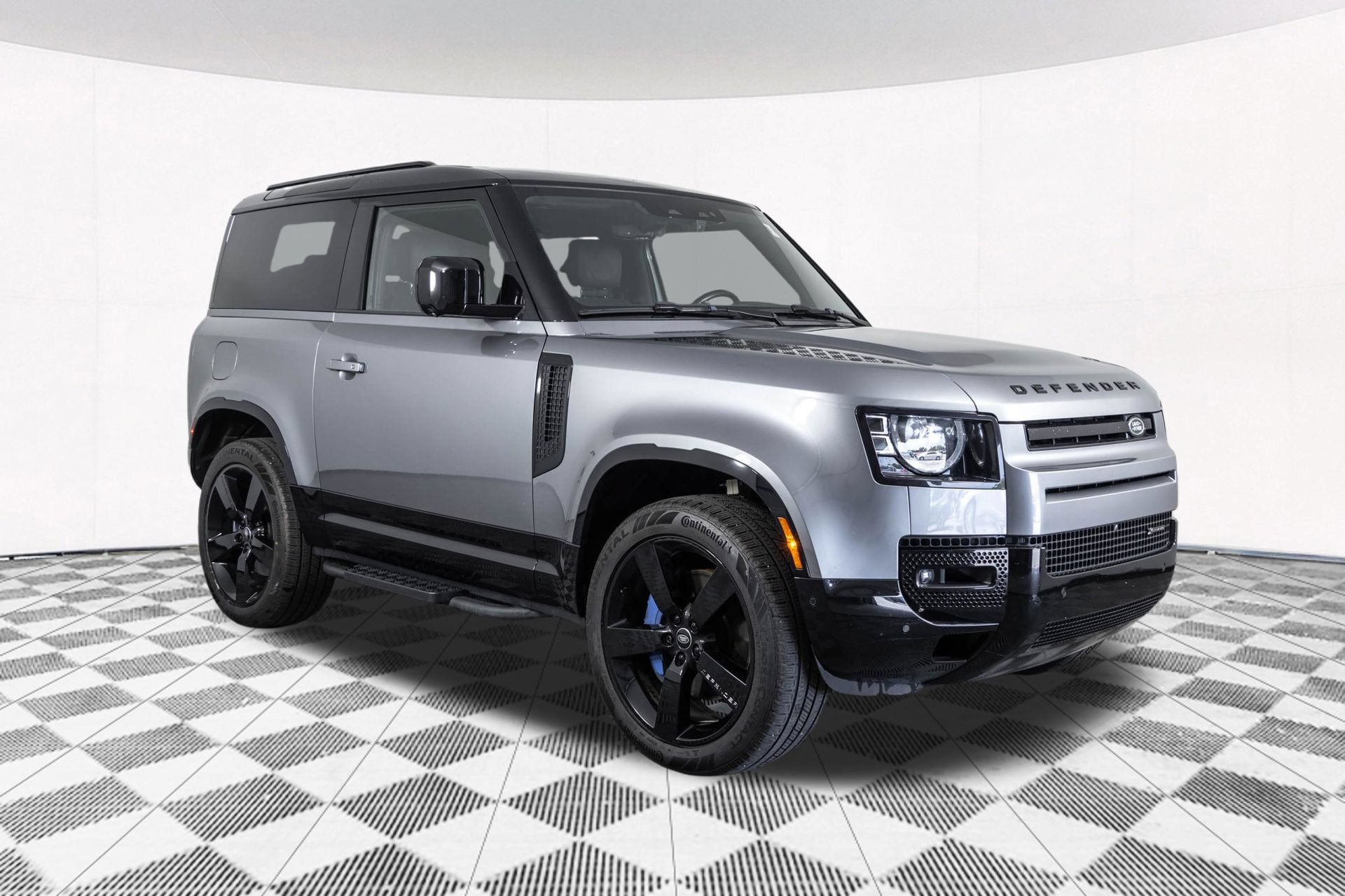 Used 2023 Land Rover Defender 90 X-Dynamic SE AWD/4WD image 21