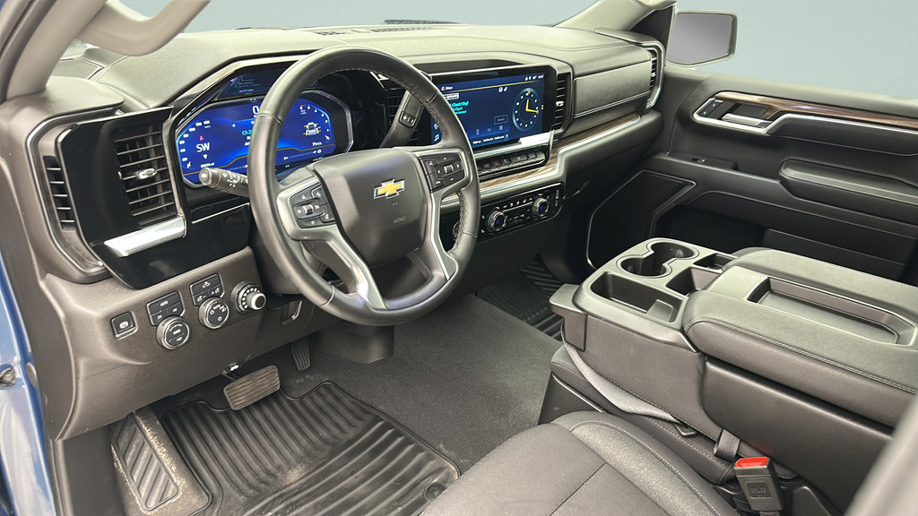 Used 2024 Chevrolet Silverado 1500 LT AWD/4WD image 14