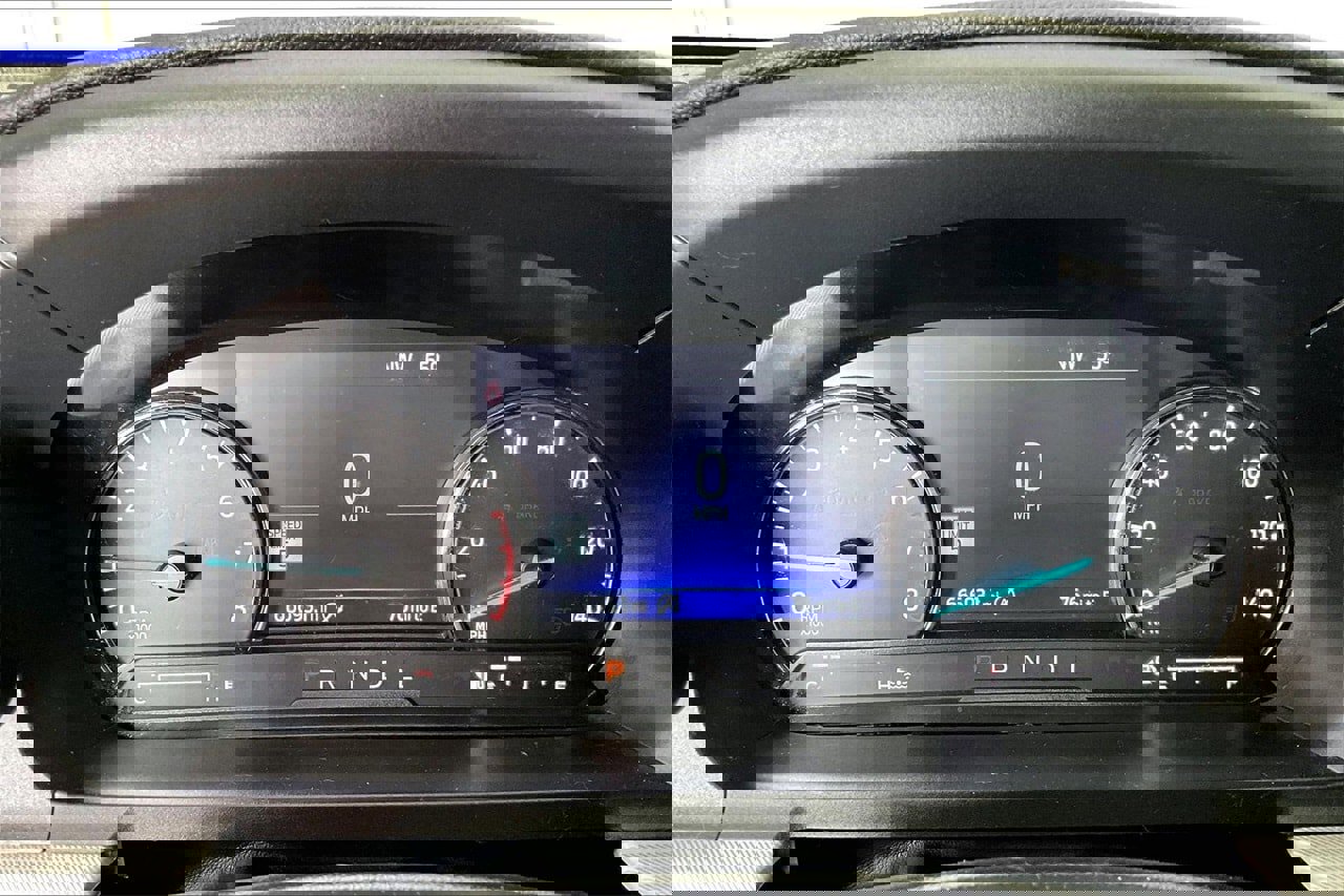 Used 2021 Ford Explorer XLT w/ Equipment Group 202A image 17