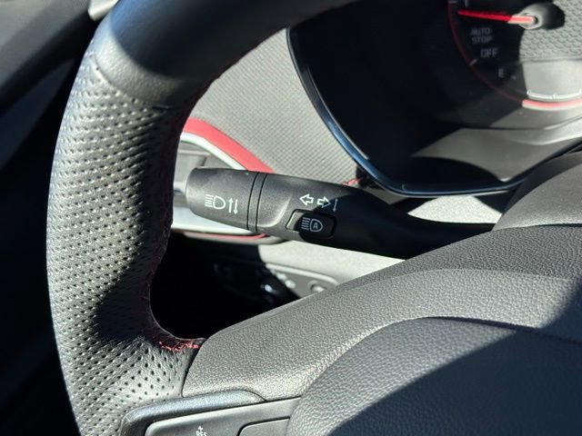 Used 2023 Chevrolet TrailBlazer RS AWD/4WD image 26