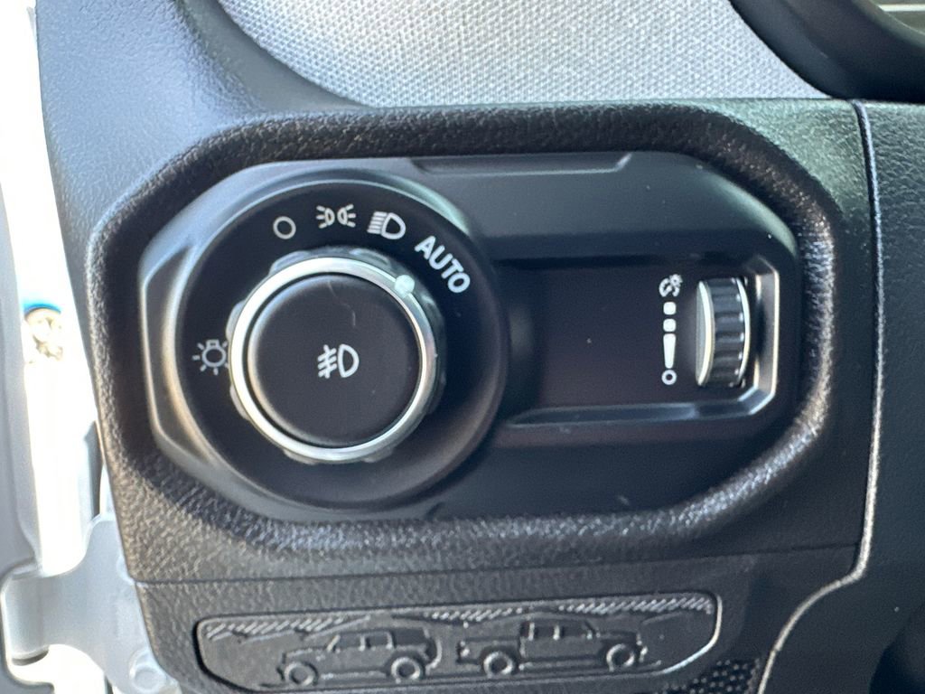 Used 2024 Jeep Wrangler Sport S image 21