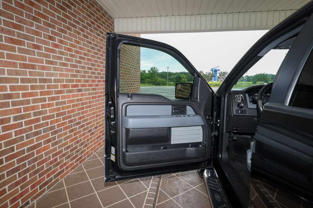 Used 2012 Ford F150 XLT w/ XLT Chrome Pkg AWD/4WD image 10