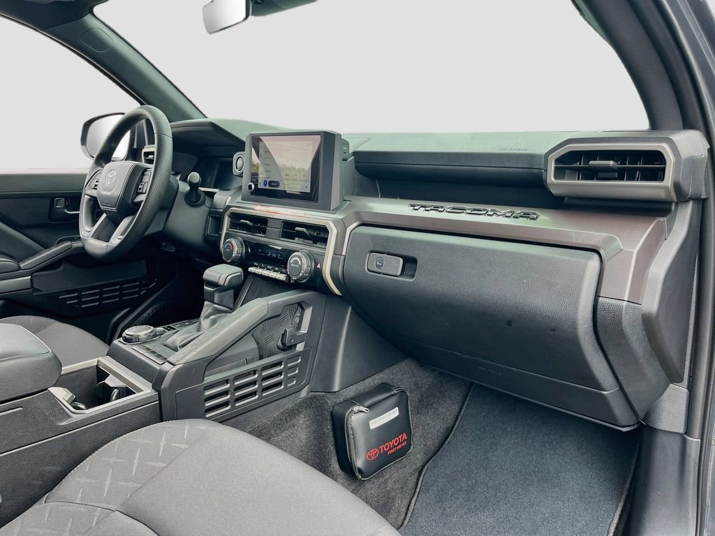 Used 2024 Toyota Tacoma SR5 AWD/4WD image 26