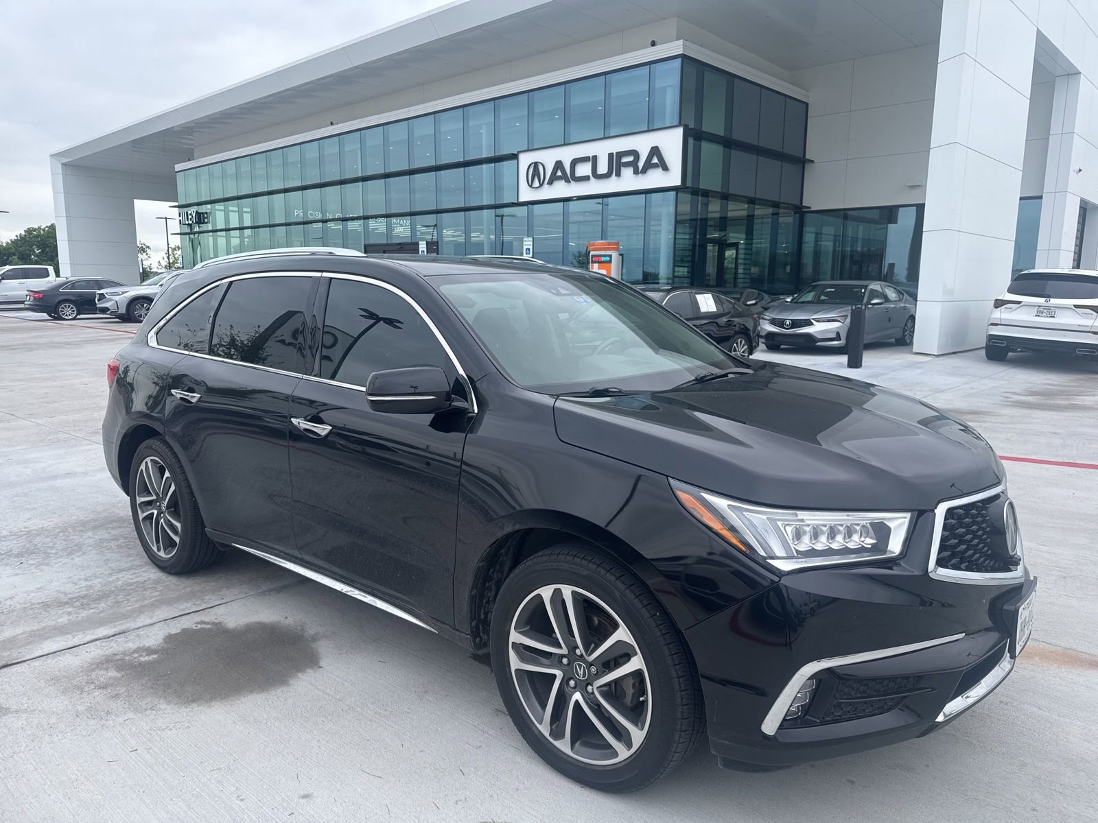 Used 2017 Acura MDX SH-AWD w/ Advance Package image 1