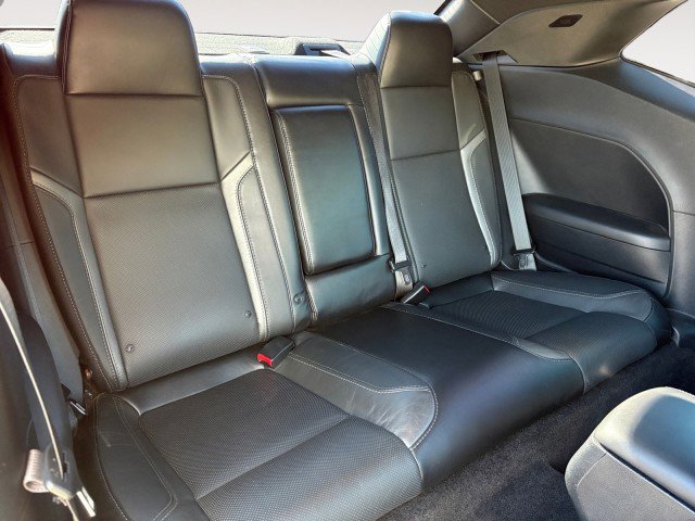 Used 2016 Dodge Challenger R/T Plus RWD image 10