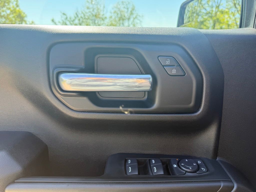 Used 2024 Chevrolet Silverado 1500 Custom Trail Boss w/ Turbomax Blackout Package AWD/4WD image 22