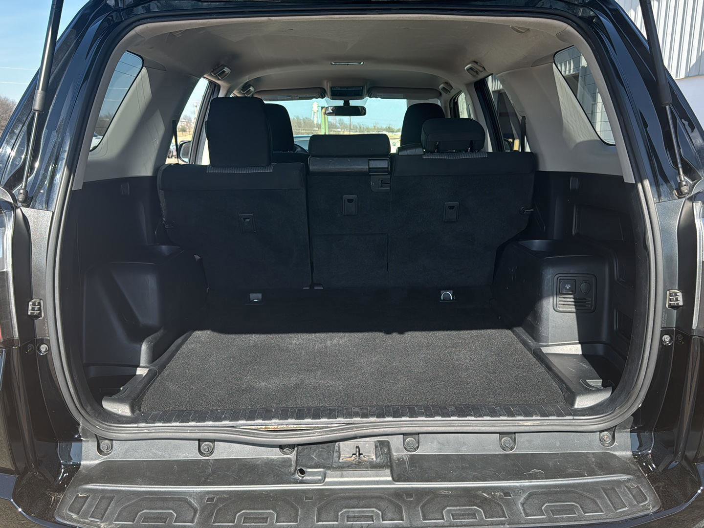 Used 2018 Toyota 4Runner SR5 image 12