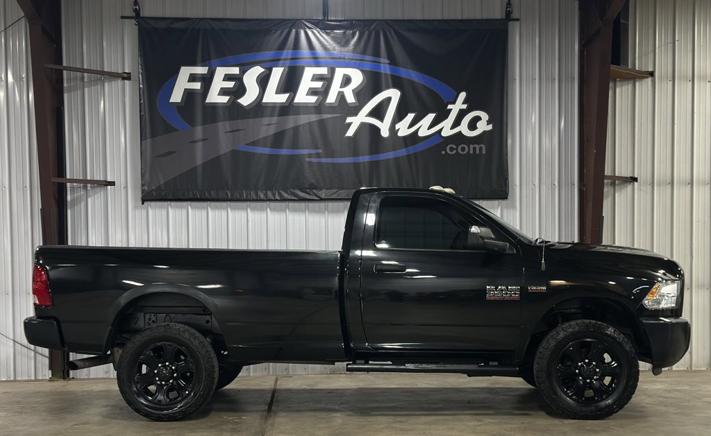 Used 2015 RAM 3500 Tradesman w/ Power & Remote Entry Group image 30