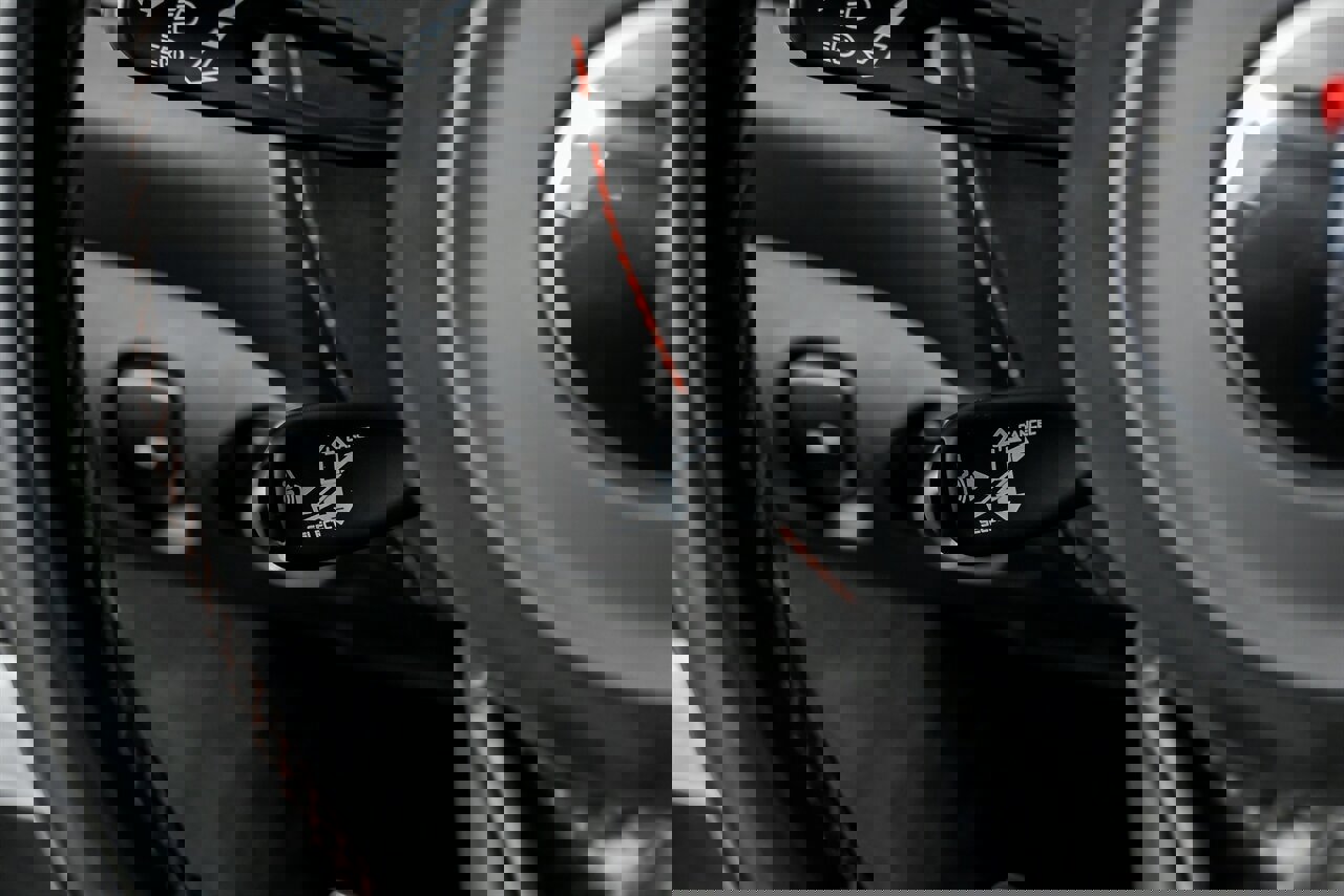 Used 2018 McLaren 720S image 33