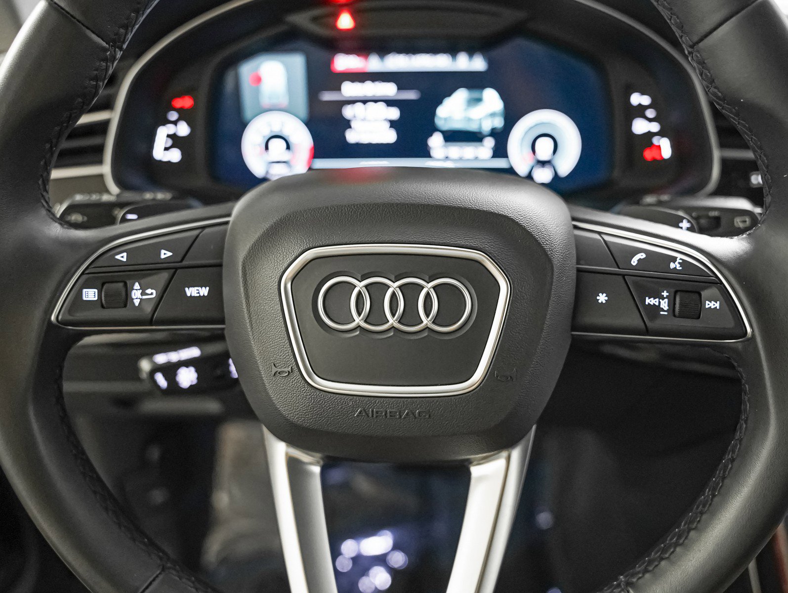 Used 2023 Audi Q7 2.0T Premium w/ Convenience Package image 16