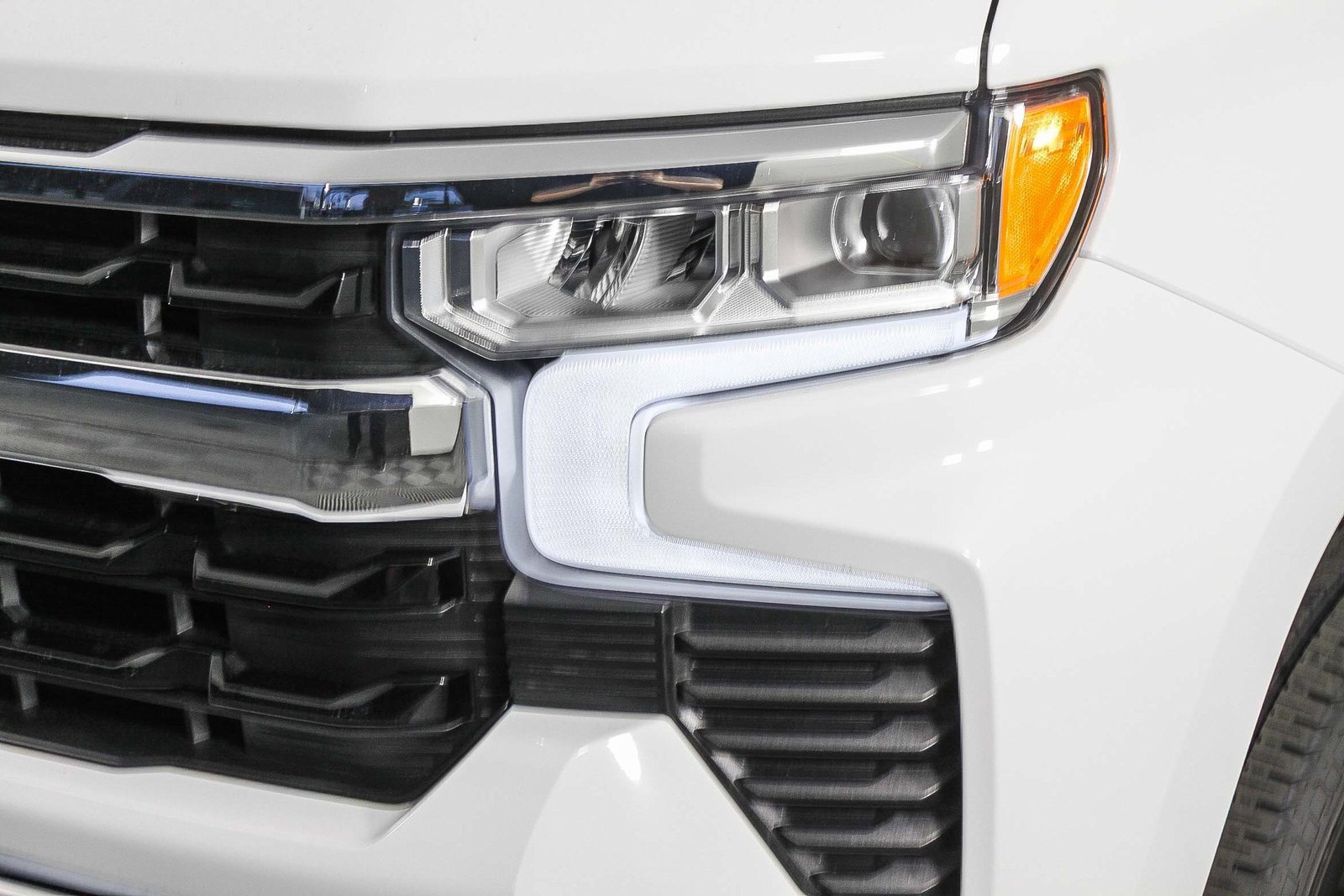 Used 2023 Chevrolet Silverado 1500 LT image 4