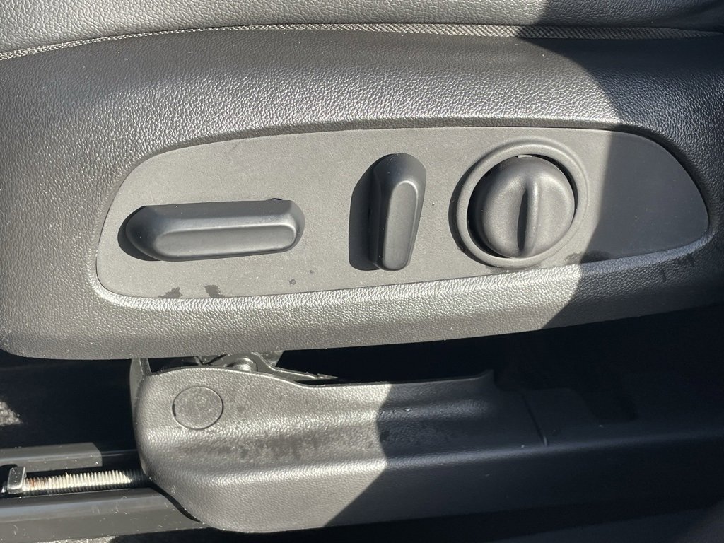 Used 2022 Buick Encore GX Select image 22