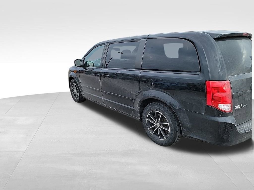 Used 2016 Dodge Grand Caravan SE image 25