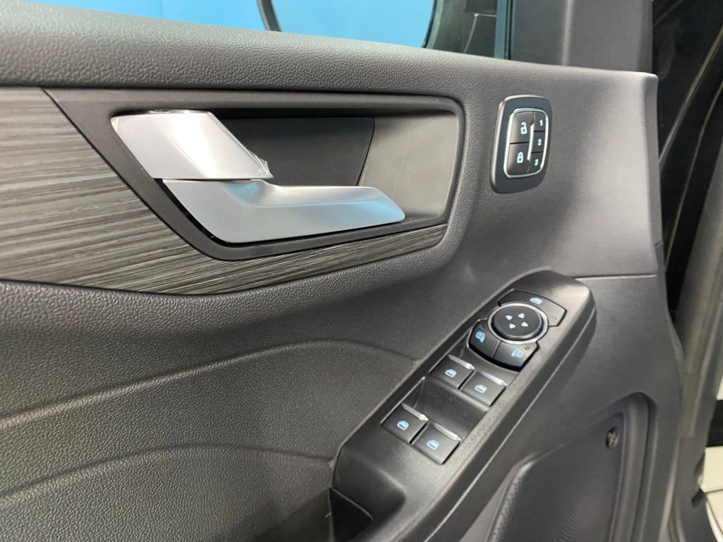 New 2026 Ford Escape Platinum w/ Premium Technology Package image 32