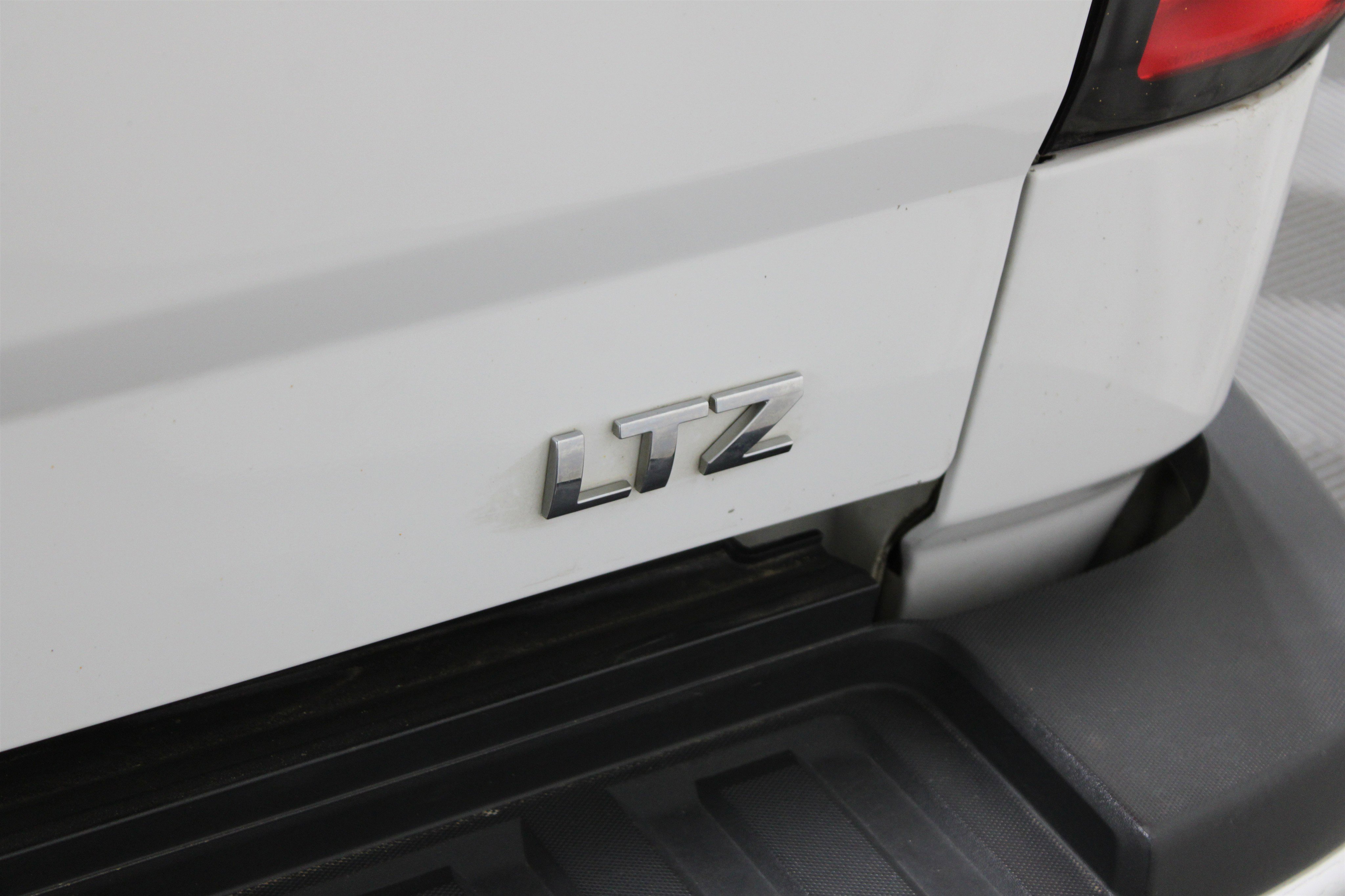 Used 2019 Chevrolet Silverado 2500 LTZ w/ Duramax Plus Package image 37