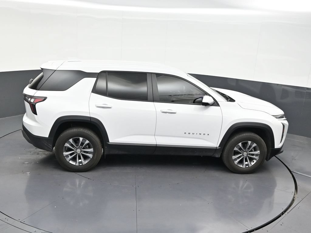 Used 2025 Chevrolet Equinox LT w/ Safety and Technology Package FWD image 21