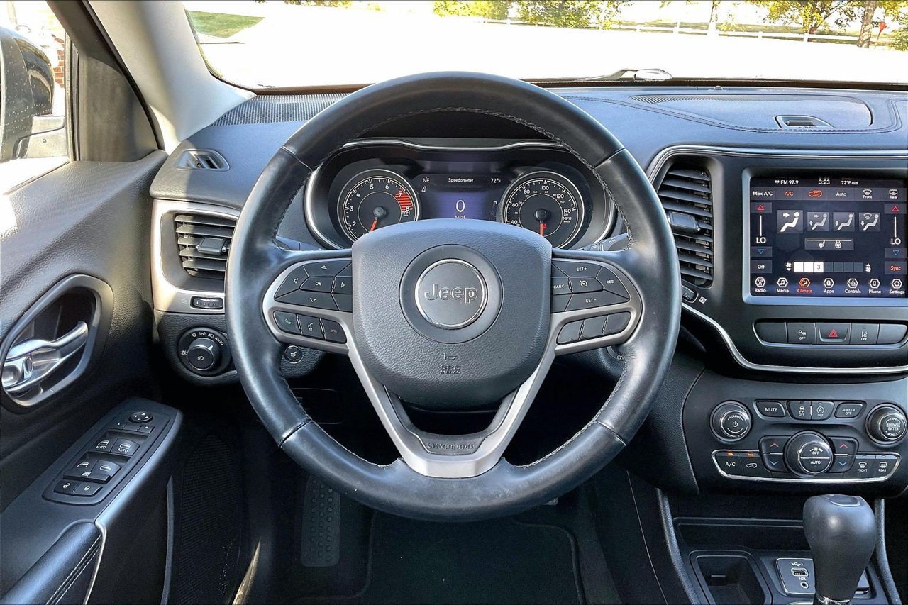 Certified 2021 Jeep Cherokee Latitude Lux w/ Comfort/Convenience Group FWD image 9