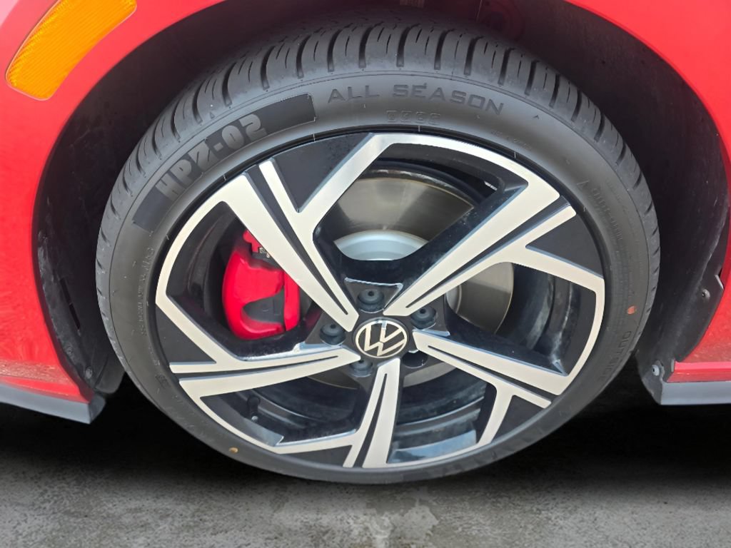 Used 2024 Volkswagen GTI SE FWD image 35