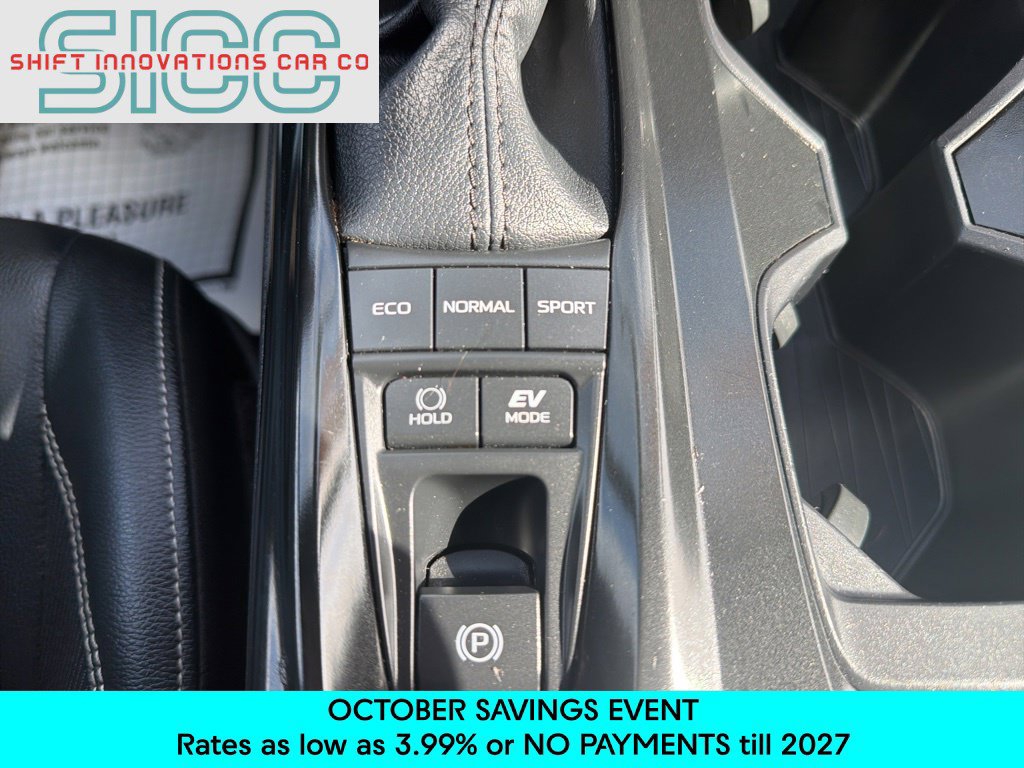 Used 2025 Toyota Camry SE FWD image 18