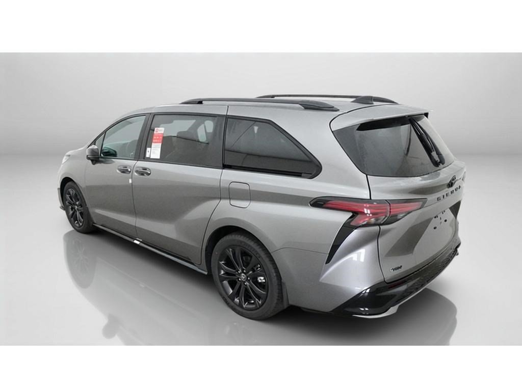 New 2026 Toyota Sienna XSE FWD image 6