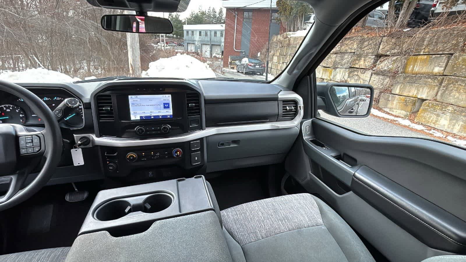 Used 2023 Ford F150 XLT image 28