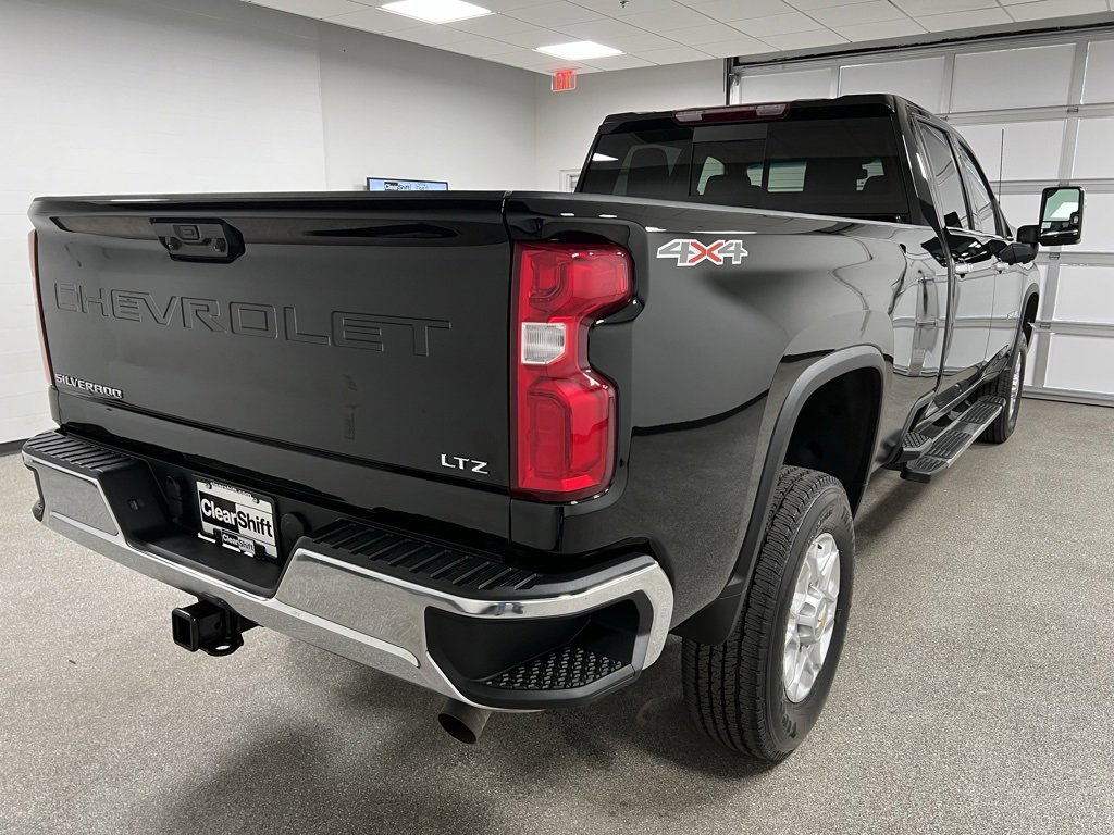 Used 2022 Chevrolet Silverado 3500 LTZ image 12