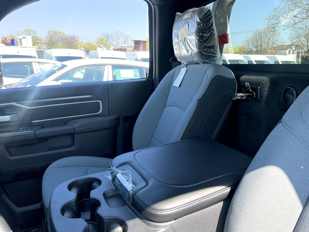 New 2024 RAM 4500 SLT w/ Quick Order Package 2YG SLT image 17