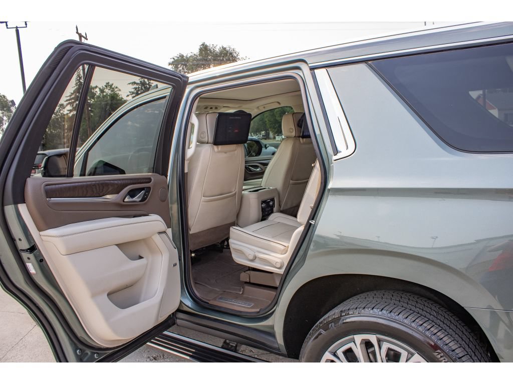 Used 2024 GMC Yukon Denali w/ Advanced Technology Package AWD/4WD image 15