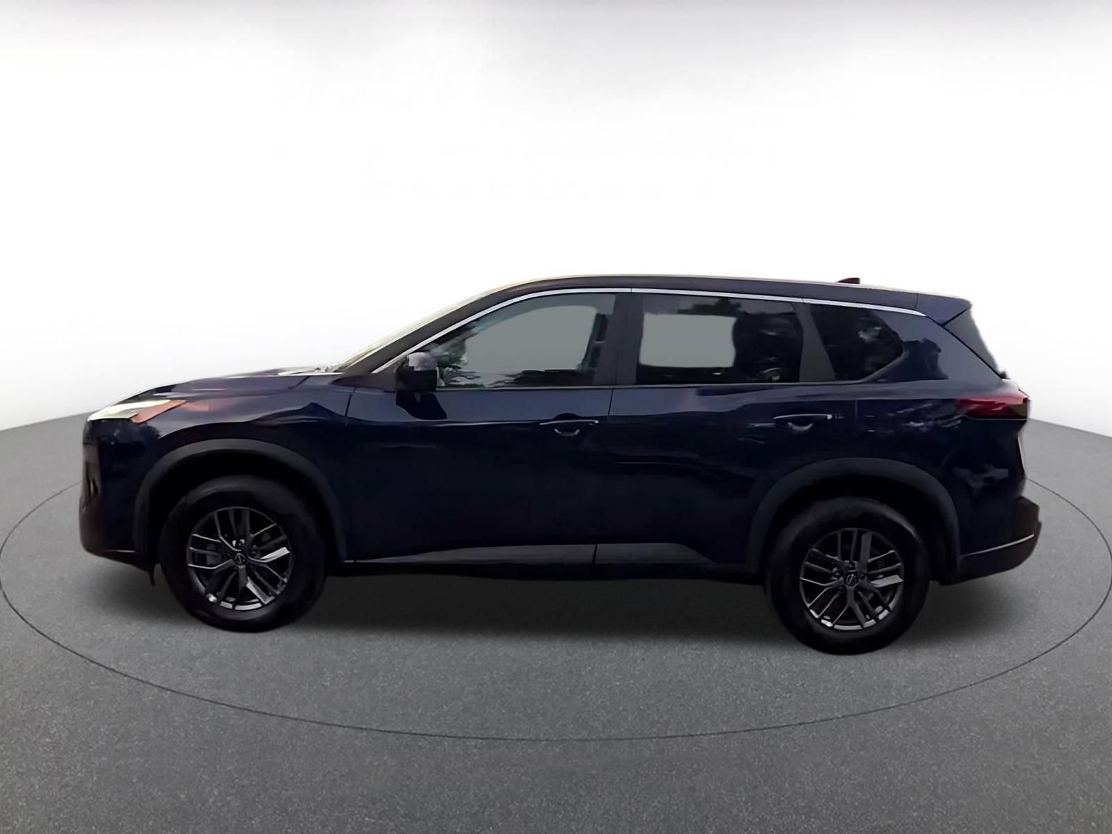 Used 2026 Nissan Rogue SV AWD/4WD image 9