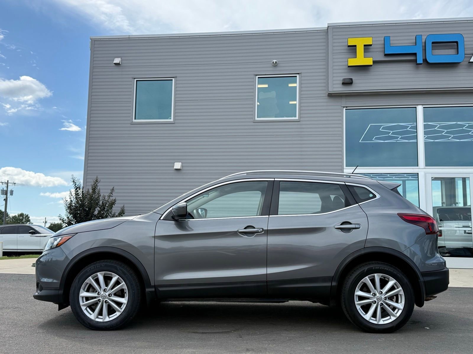 Used 2018 Nissan Rogue Sport SV image 9