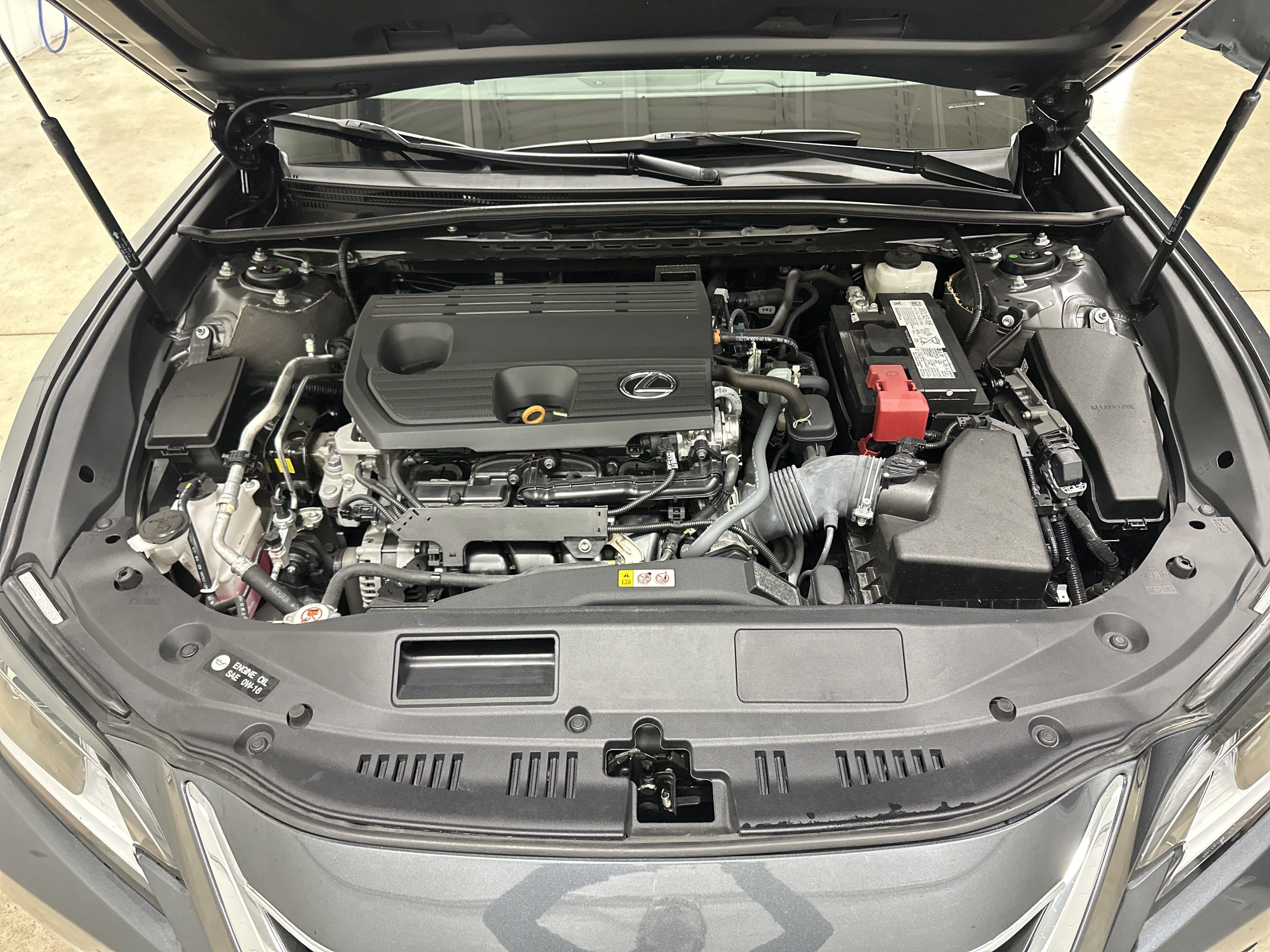 Certified 2024 Lexus ES 250 w/ Premium Package AWD/4WD image 34