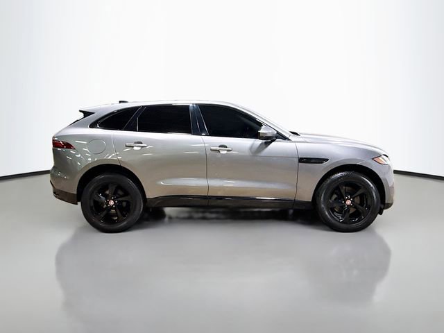 Used 2023 Jaguar F-PACE S image 6