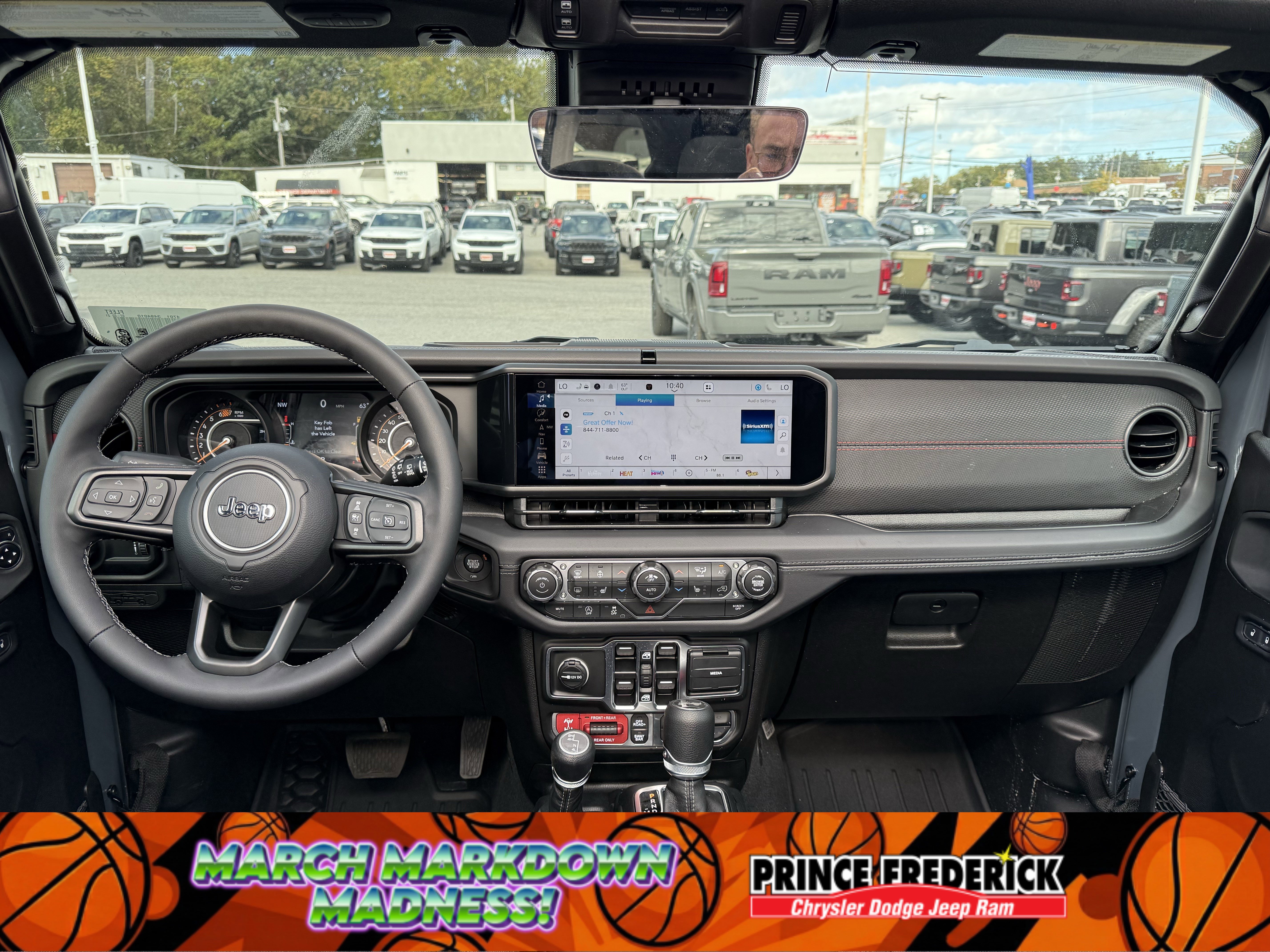 New 2025 Jeep Wrangler Unlimited Rubicon w/ Convenience Group image 16