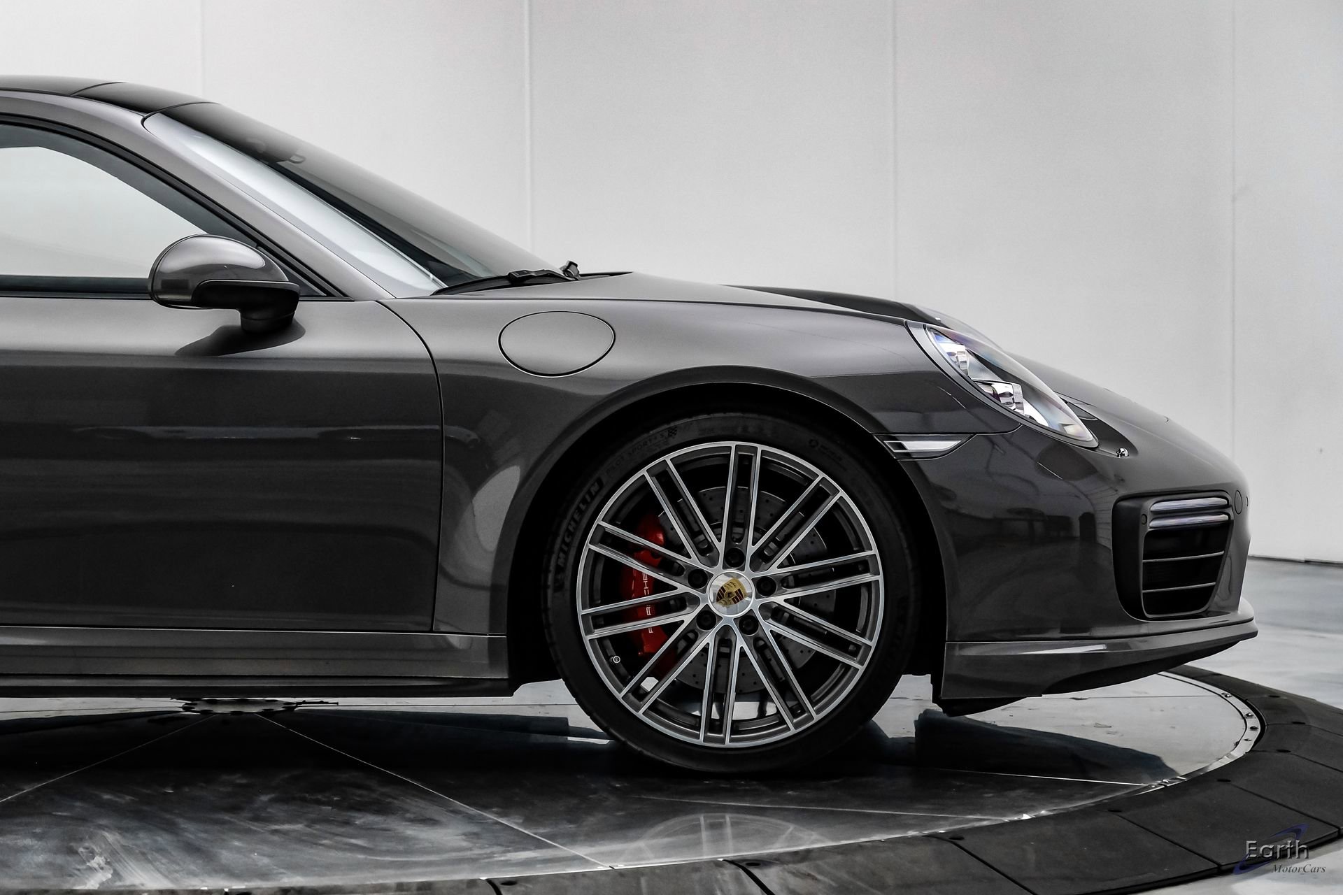 Used 2017 Porsche 911 Turbo image 20