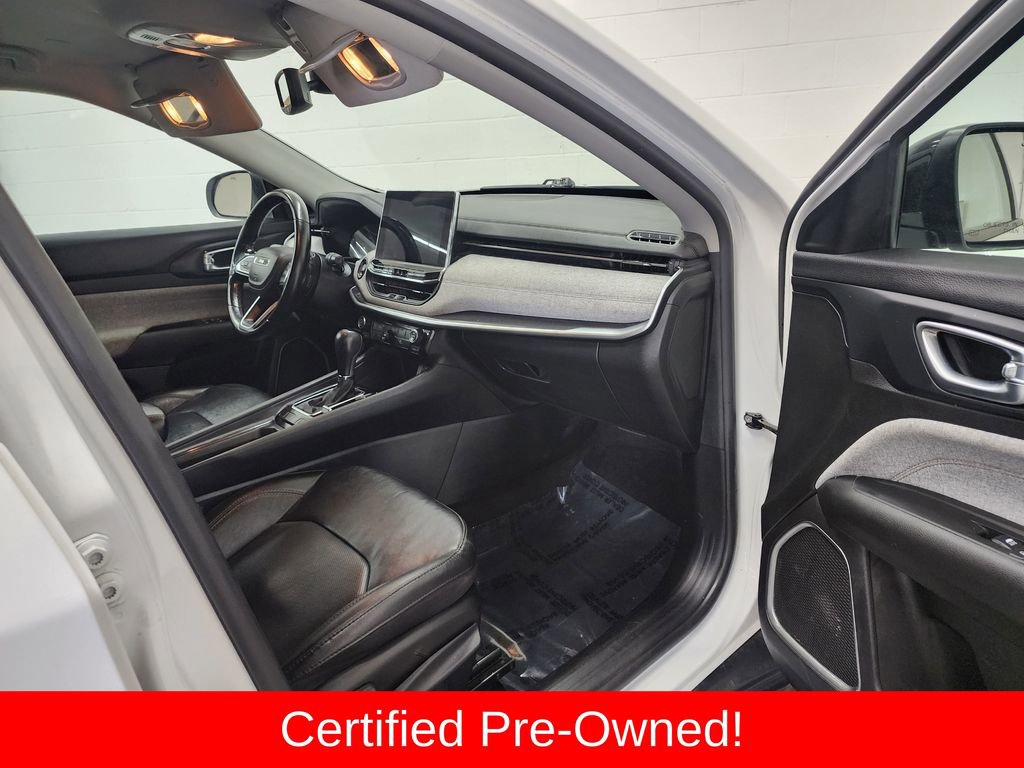 Certified 2022 Jeep Compass Latitude image 31