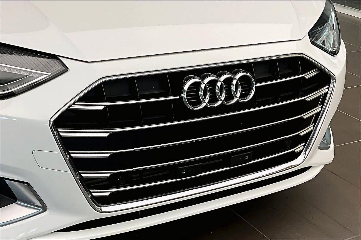 Used 2020 Audi A4 2.0T Premium w/ Convenience Package FWD image 31
