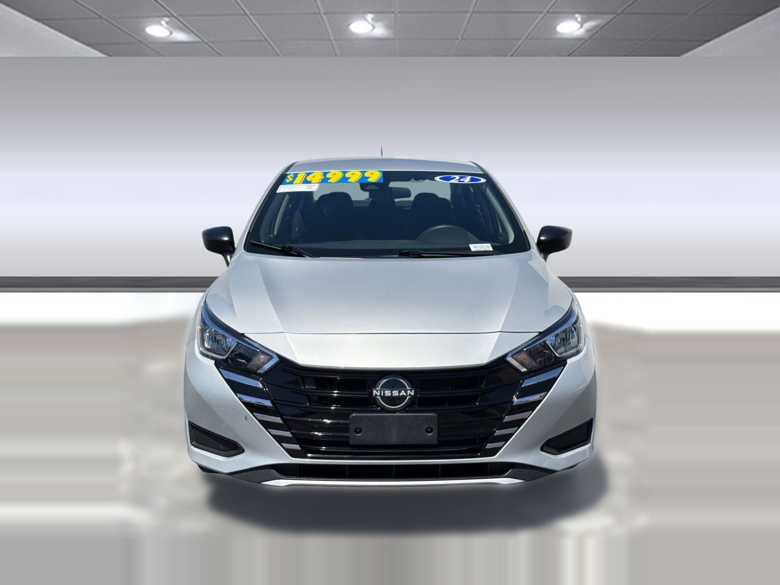 Used 2024 Nissan Versa S FWD image 5