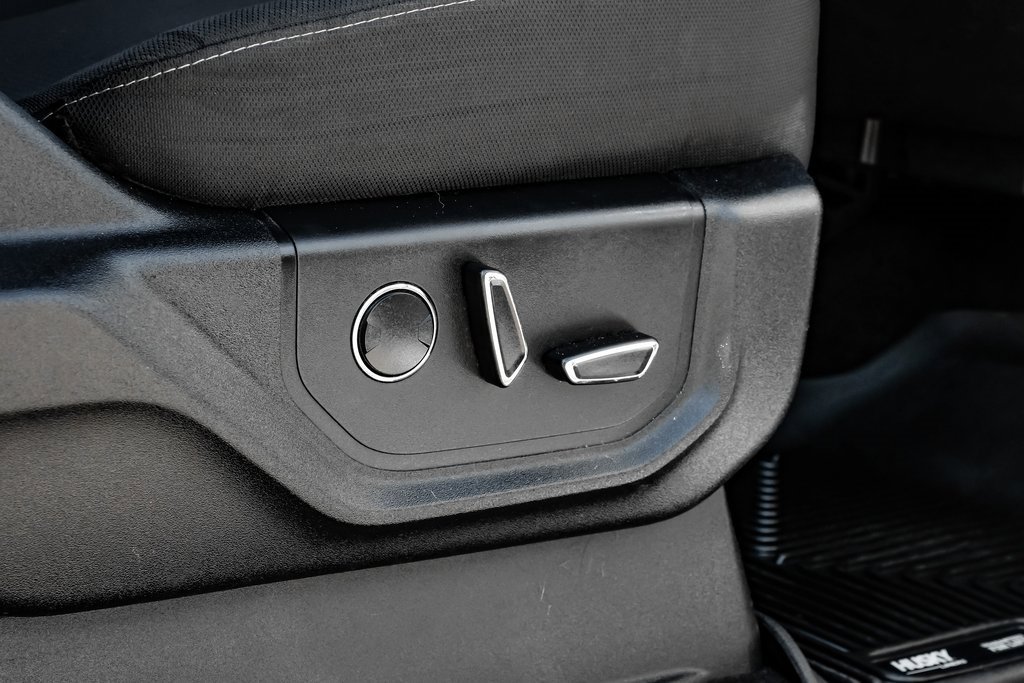 Used 2016 Ford F150 XLT w/ Equipment Group 302A Luxury image 38