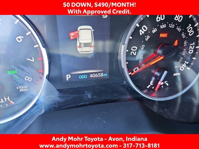 Used 2022 Toyota RAV4 XLE image 19