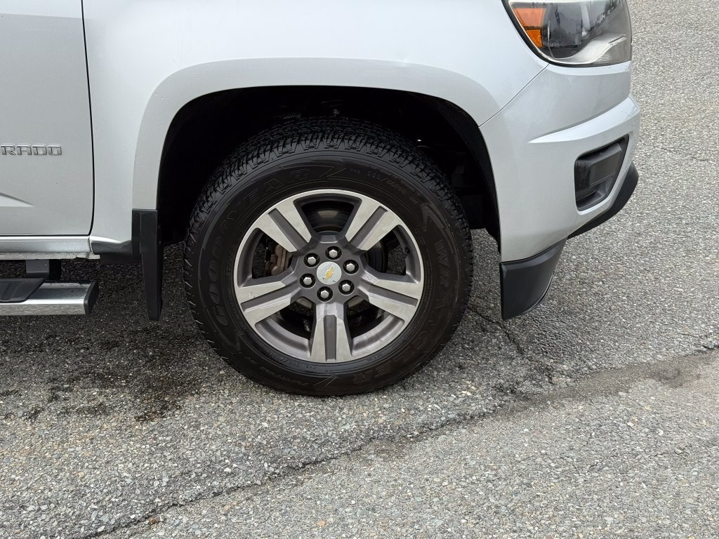 Used 2017 Chevrolet Colorado W/T w/ Custom Special Edition AWD/4WD image 9